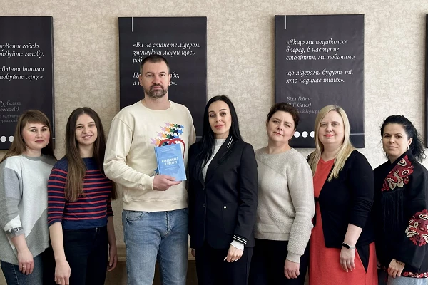 Колектив кафедри ЕМКД продовжує плідно працювати над підготовкою власних навчальних посібників